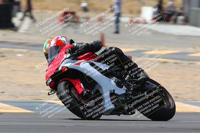 media/Apr-09-2022-SoCal Trackdays (Sat) [[c9e19a26ab]]/Turn 2 (1140am)/